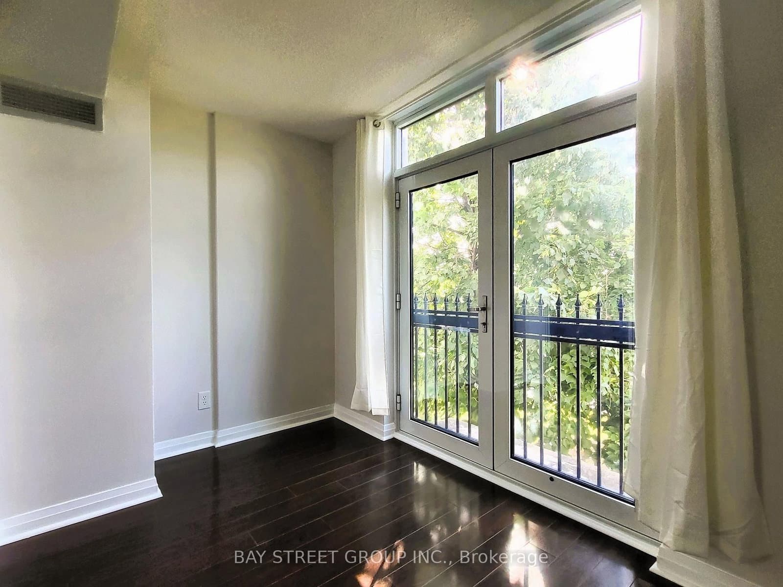 7363 Kennedy Road, Unit 209 thumbnail 15