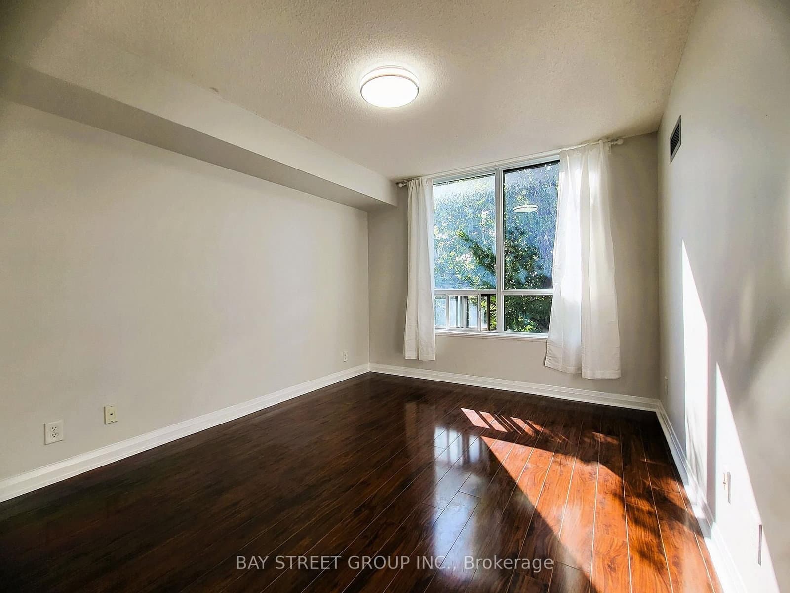 7363 Kennedy Road, Unit 209 thumbnail 24