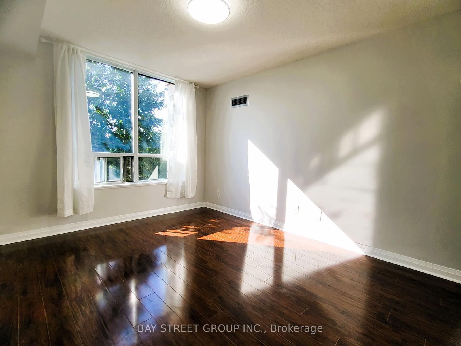7363 Kennedy Road, Unit 209 thumbnail 25