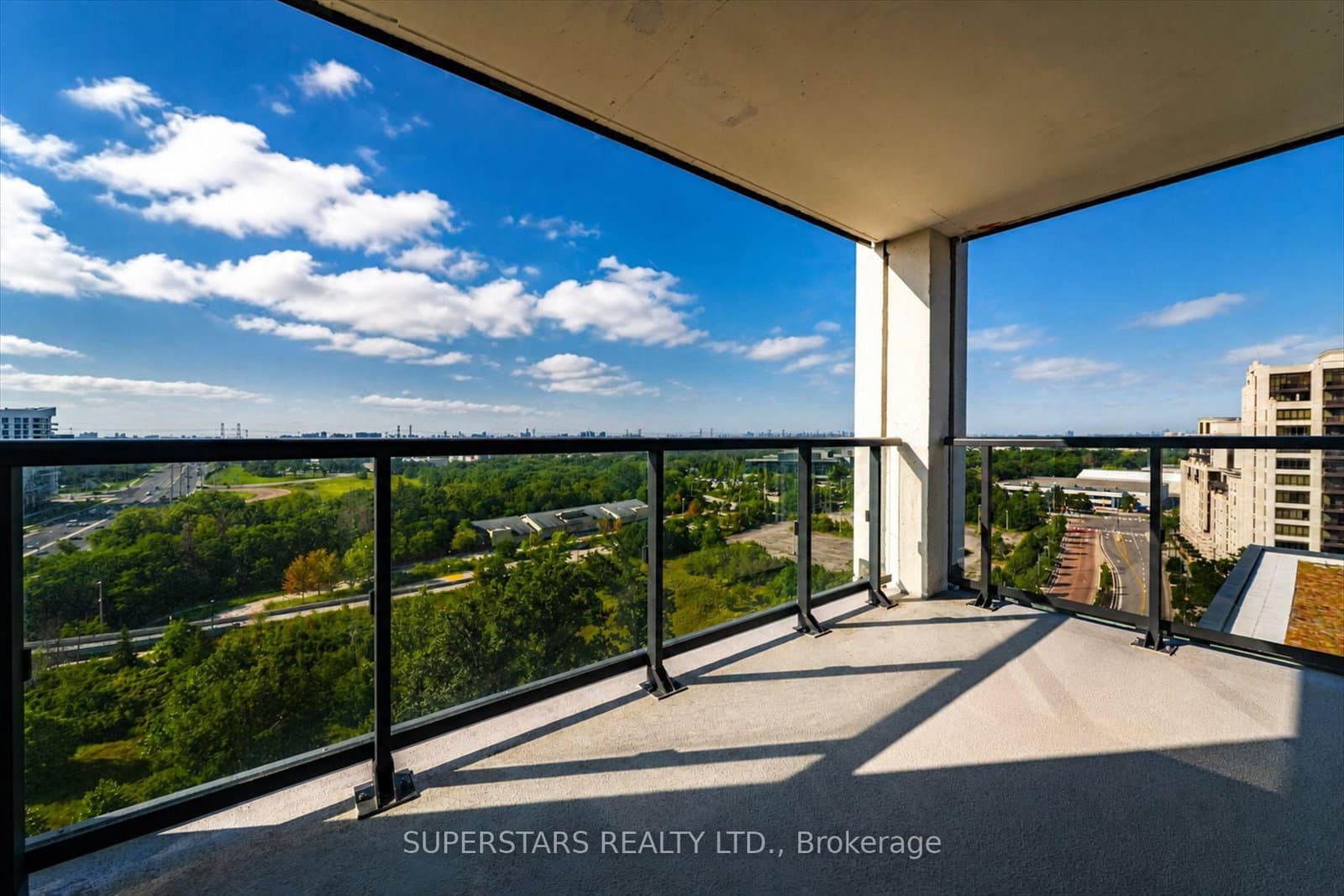 8 Cedarland Drive, Unit 1605 thumbnail 20
