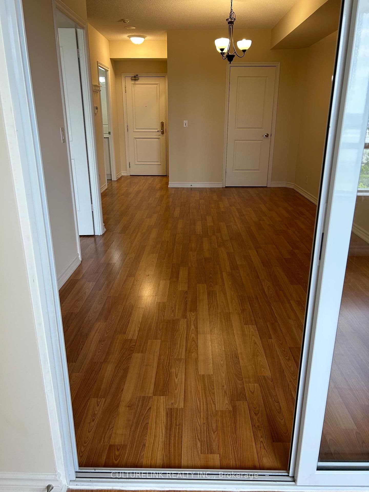 9235 Jane Street, Unit 1015 thumbnail 6