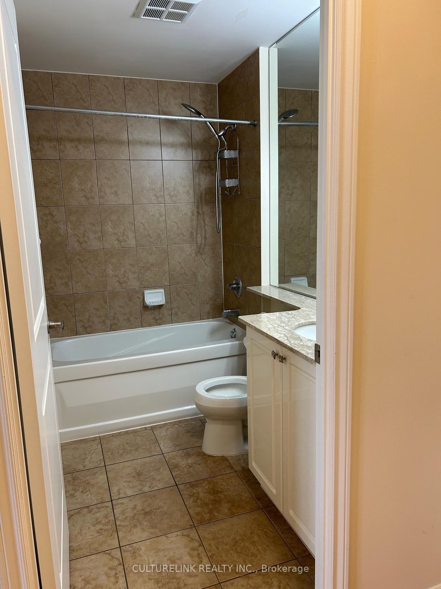 9235 Jane Street, Unit 1015 thumbnail 8