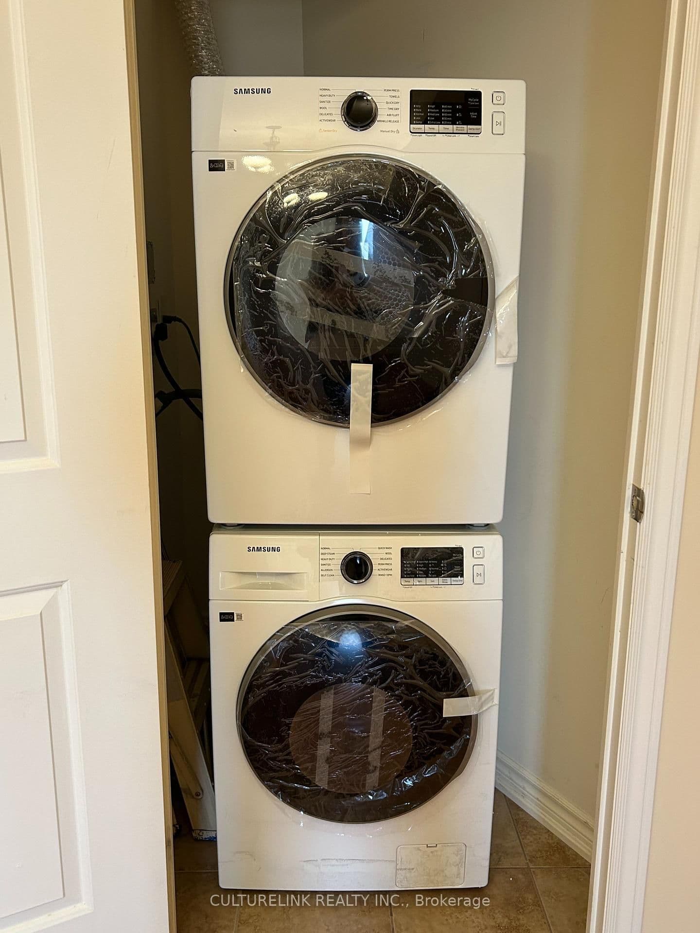 9235 Jane Street, Unit 1015 thumbnail 9