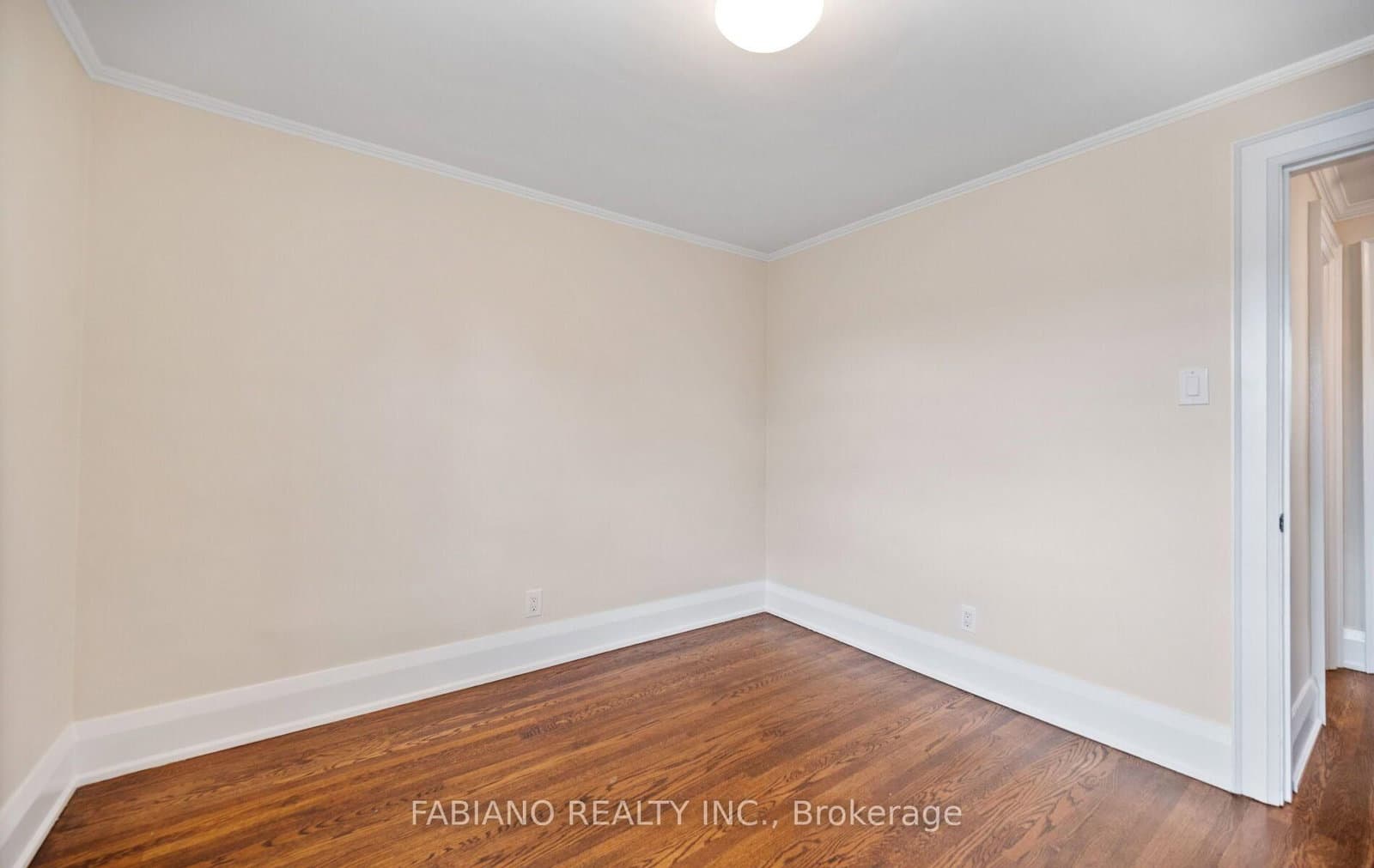 7872 Kipling Avenue thumbnail 29