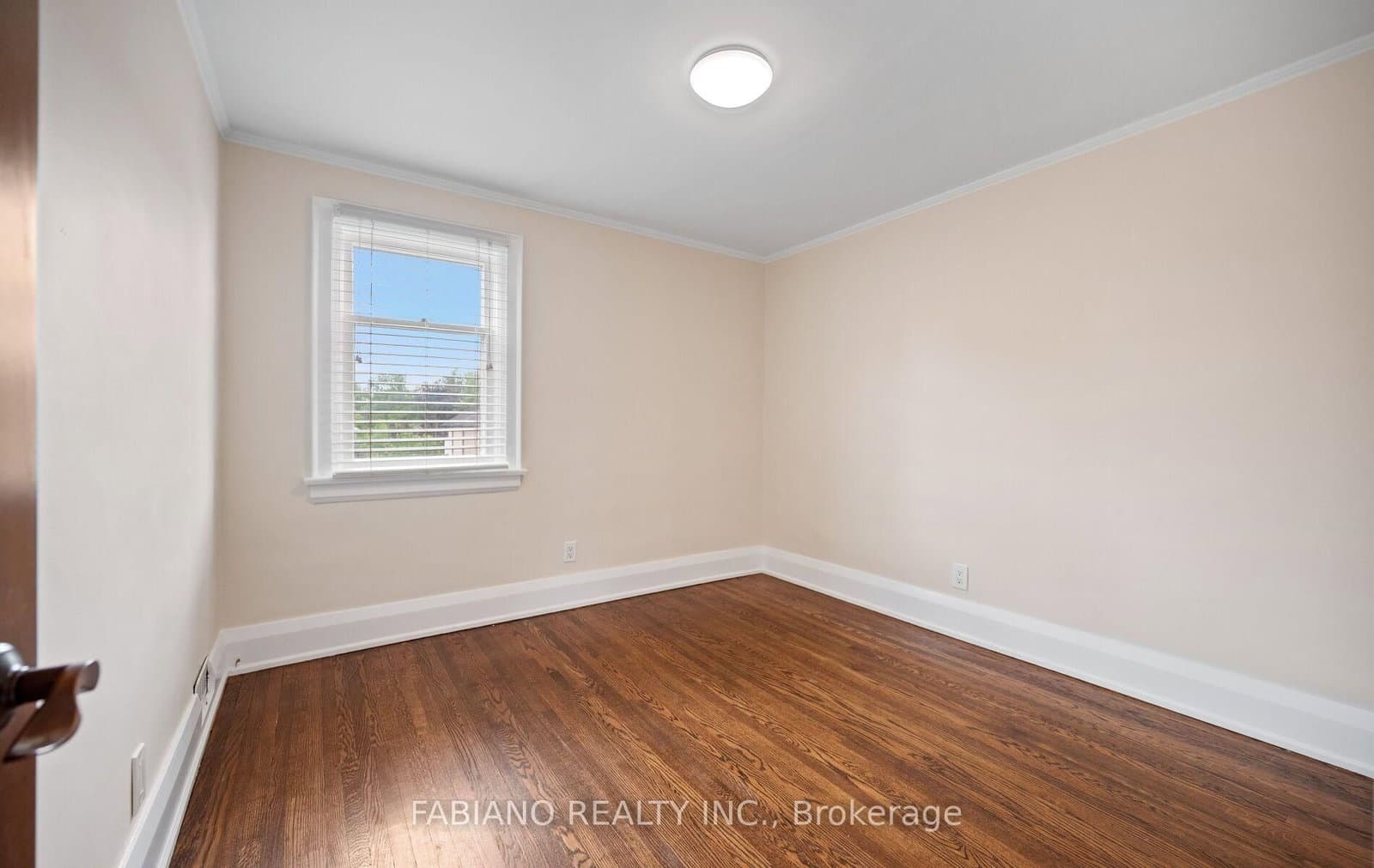 7872 Kipling Avenue thumbnail 30