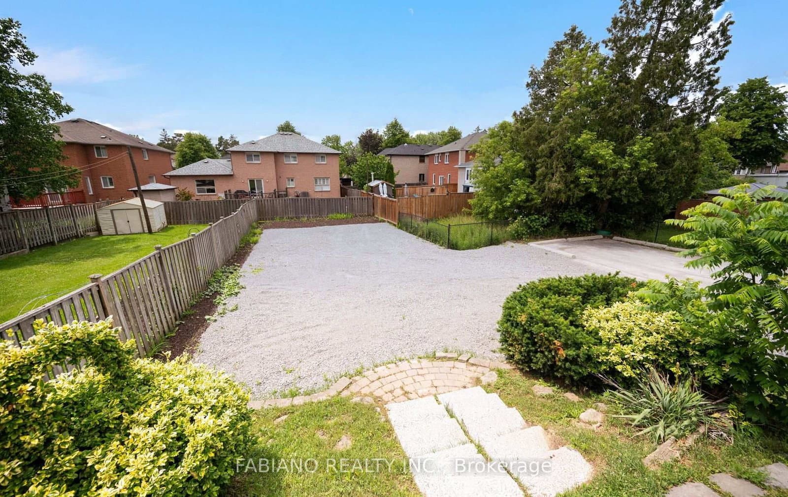 7872 Kipling Avenue thumbnail 45