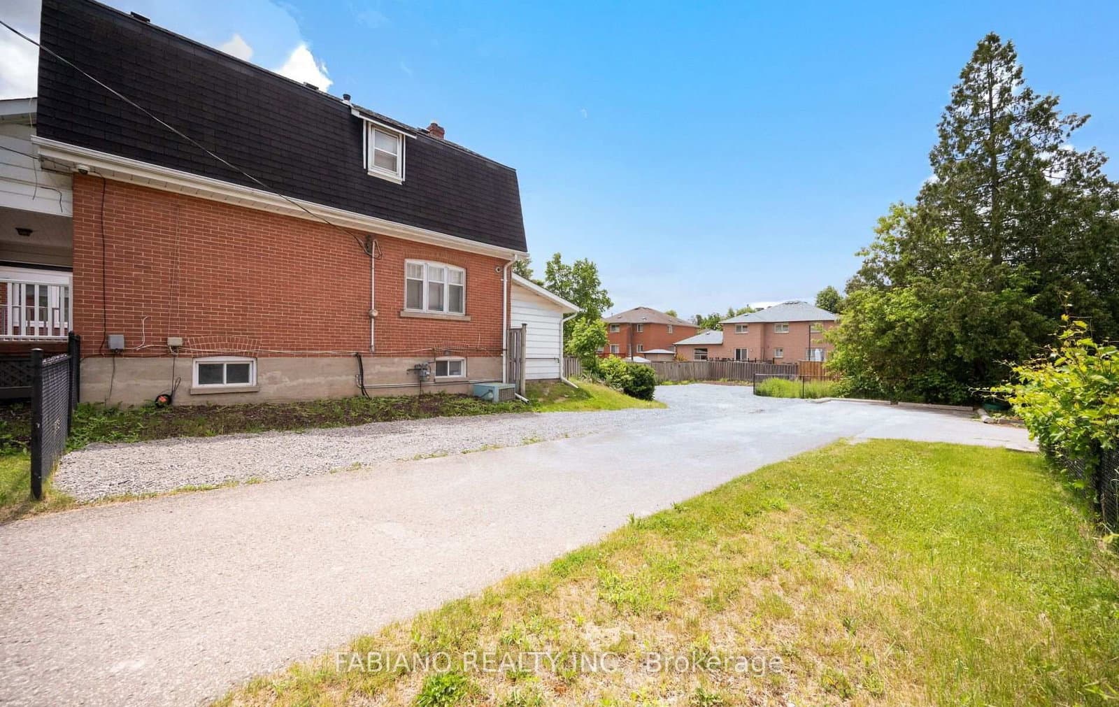 7872 Kipling Avenue thumbnail 46