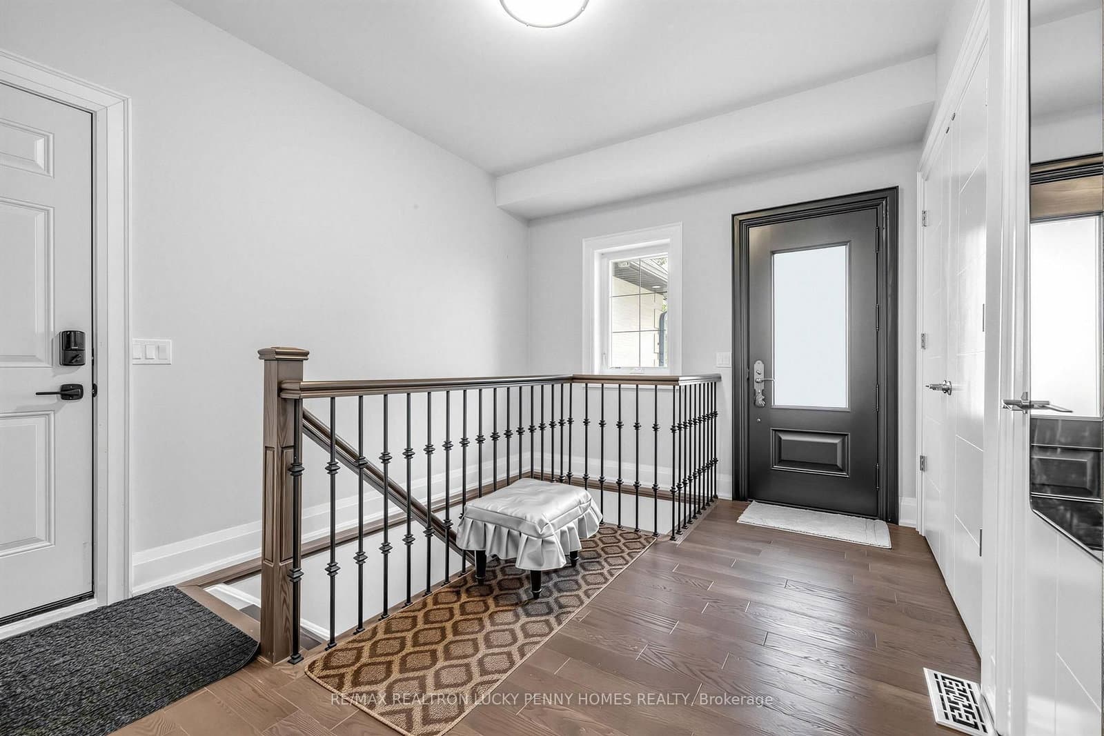18 Walnut Glen Place thumbnail 20