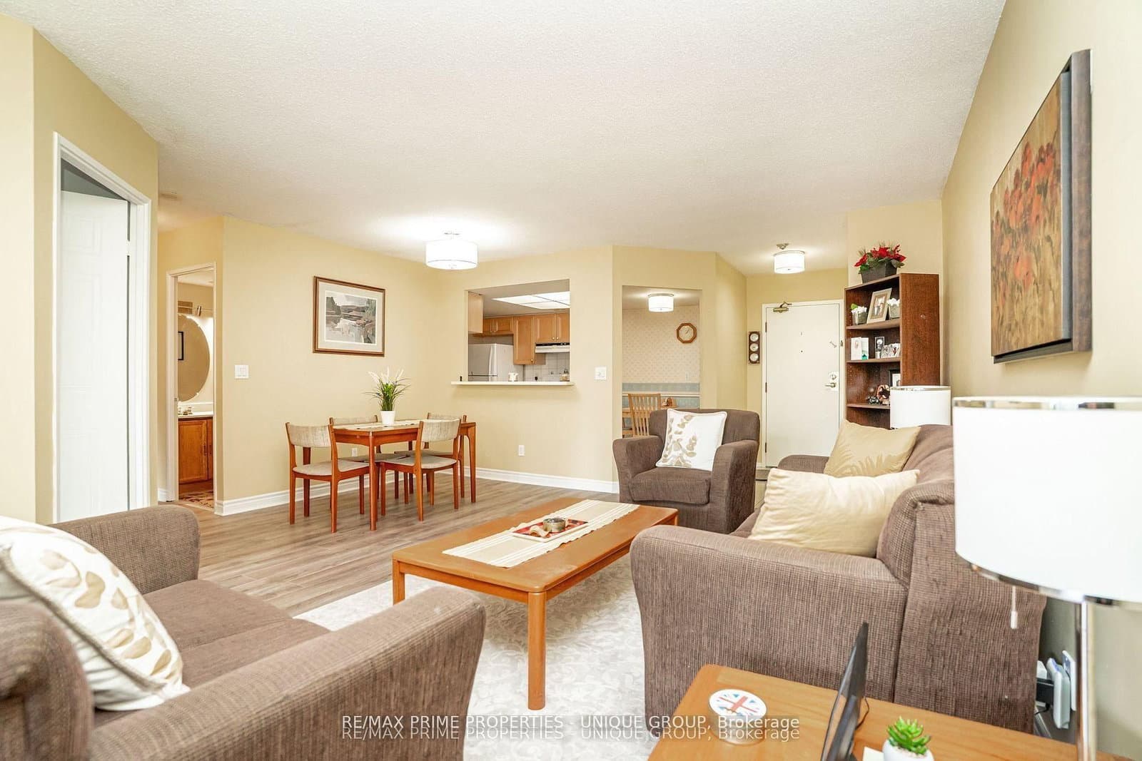 33 Weldrick Road E, Unit 209 thumbnail 12