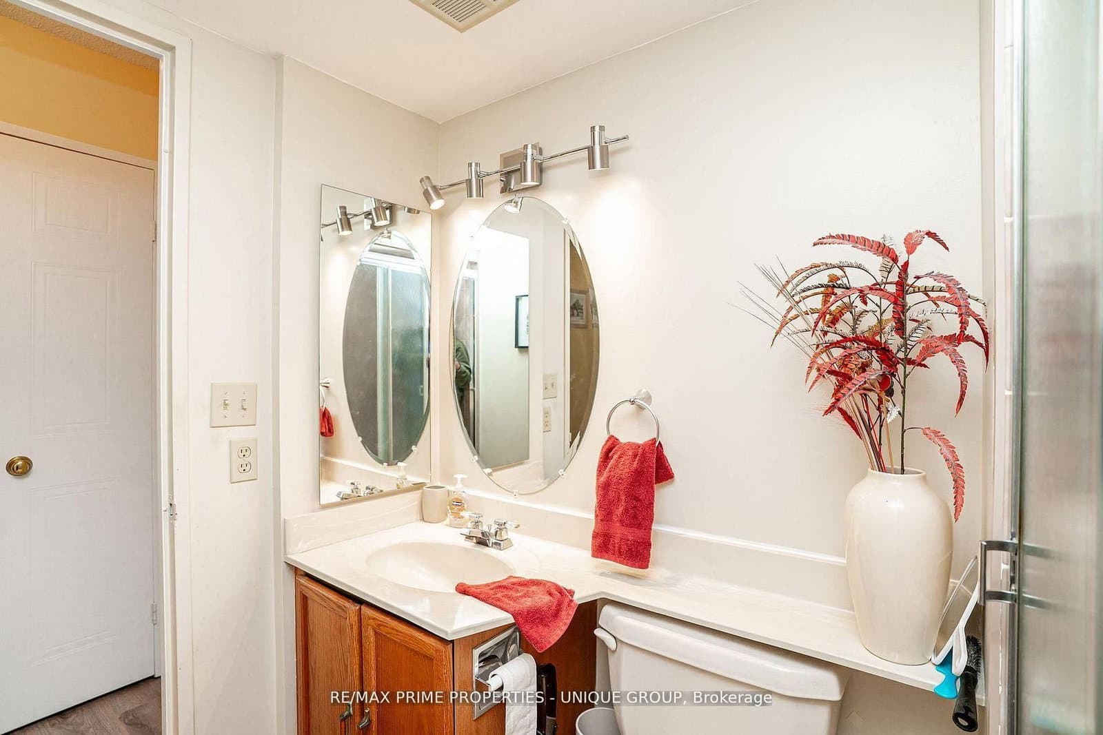 33 Weldrick Road E, Unit 209 thumbnail 25