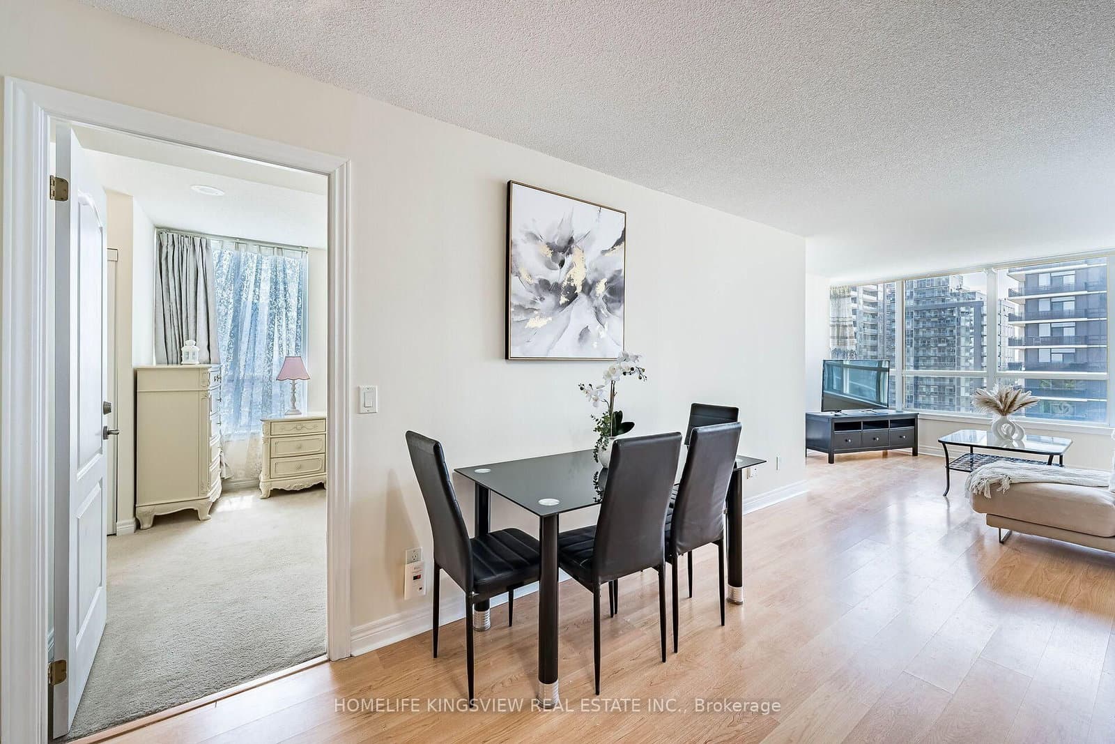 60 Disera Drive, Unit 807 thumbnail 21