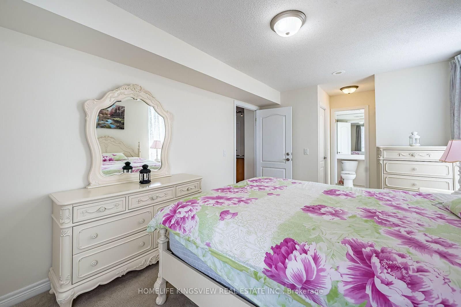 60 Disera Drive, Unit 807 thumbnail 28