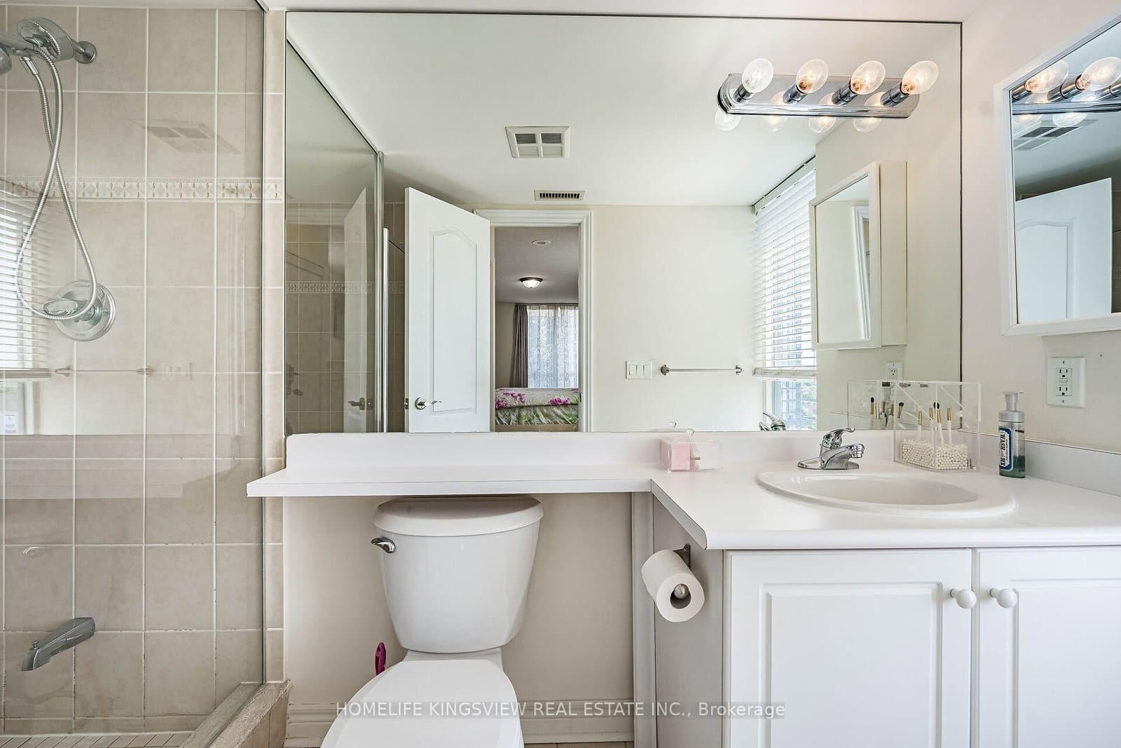 60 Disera Drive, Unit 807 thumbnail 30