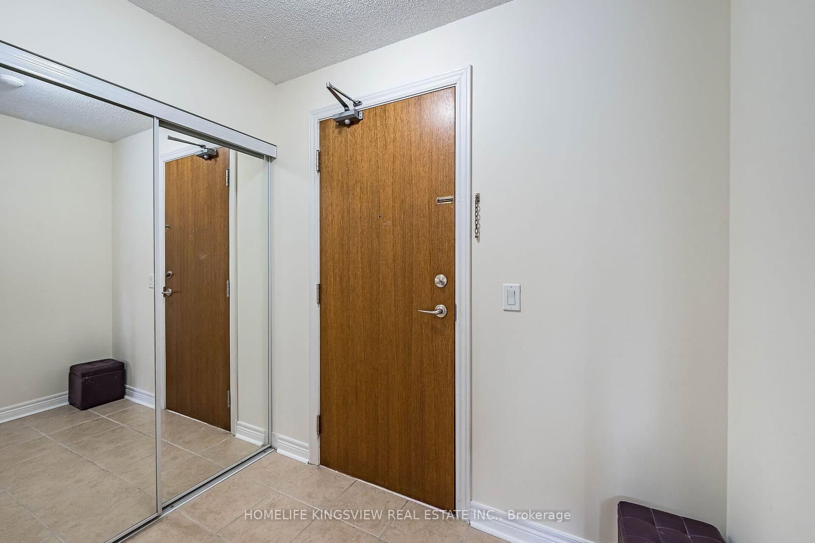 60 Disera Drive, Unit 807 thumbnail 9