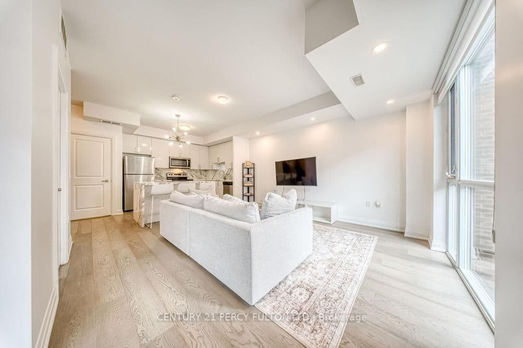 5289 Highway 7, Unit D-803 thumbnail 11