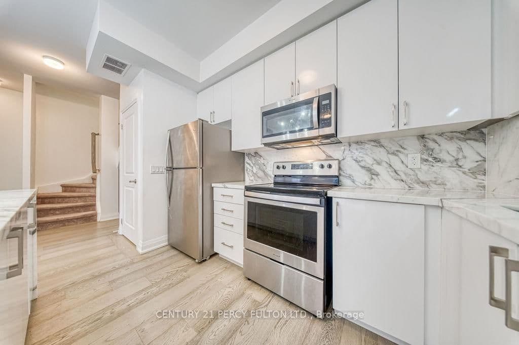 5289 Highway 7, Unit D-803 thumbnail 8
