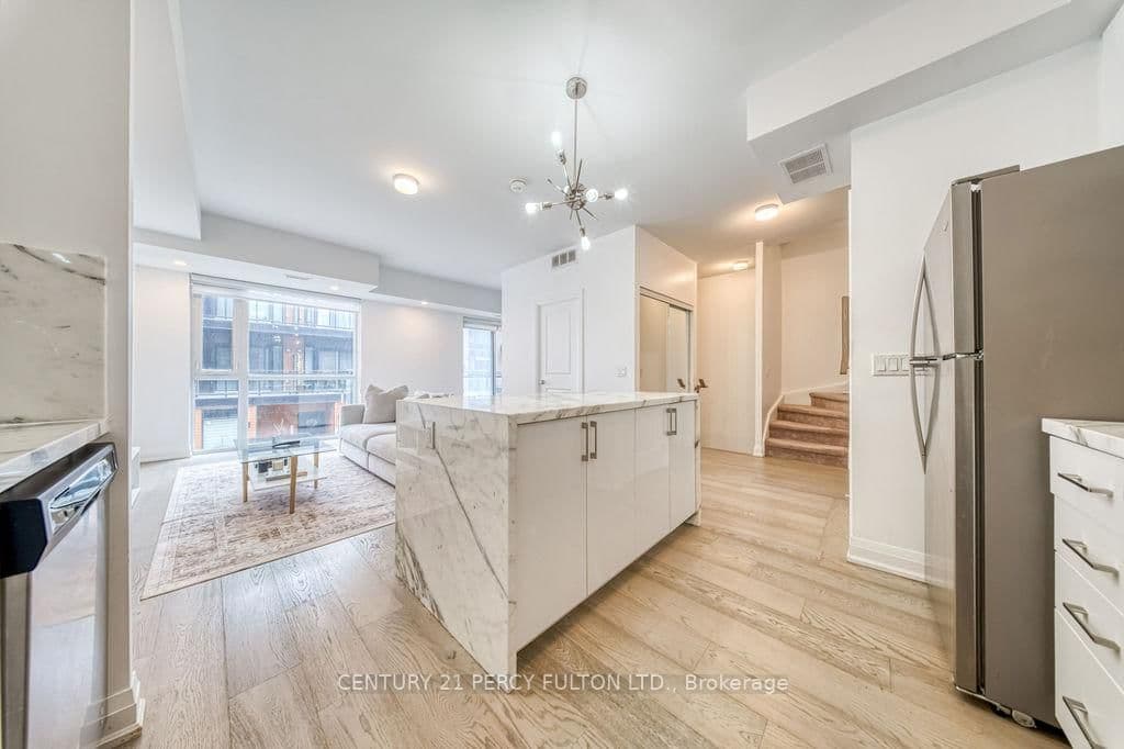 5289 Highway 7, Unit D-803 thumbnail 9