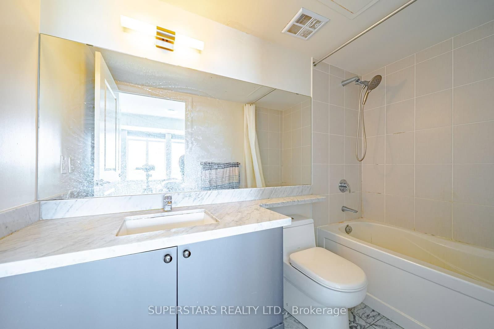 151 Upper Duke Crescent, Unit 809 thumbnail 9