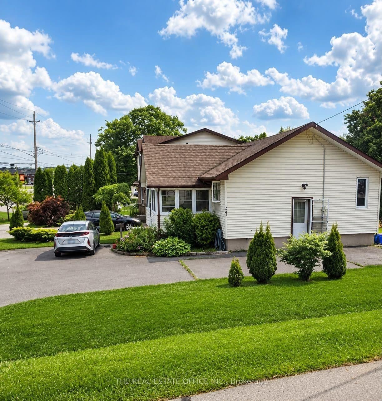 265 Pasadena Drive thumbnail 3