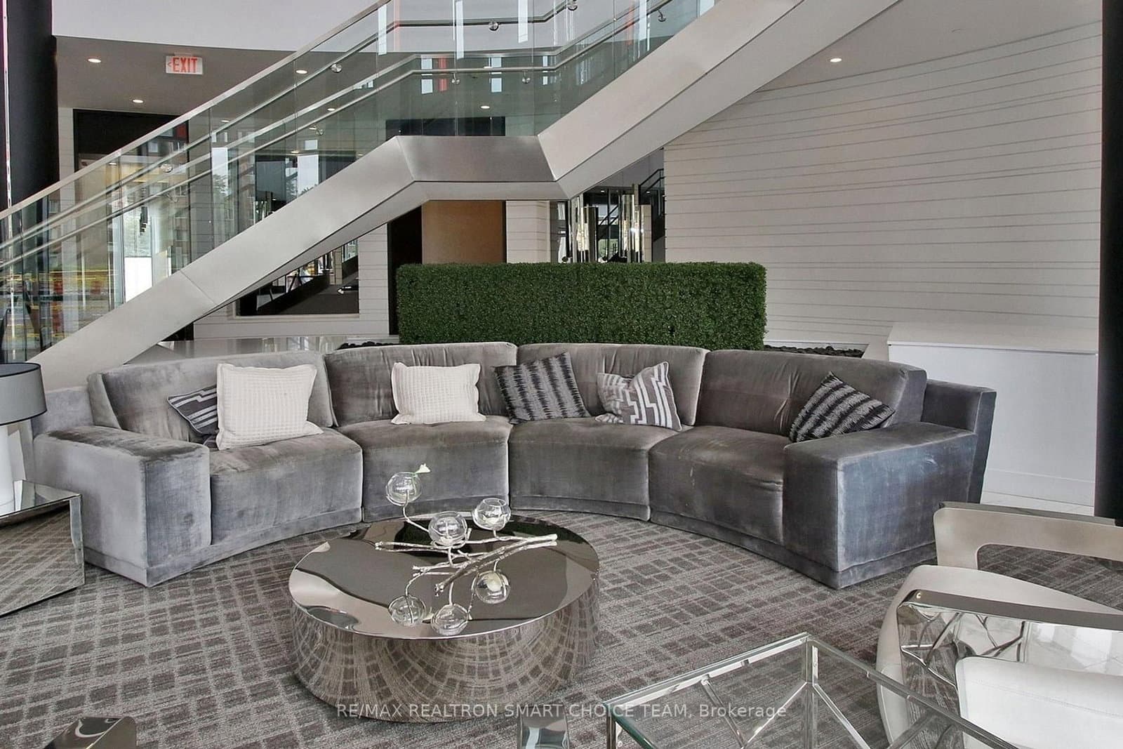 9471 Yonge Street, Unit 349 thumbnail 4