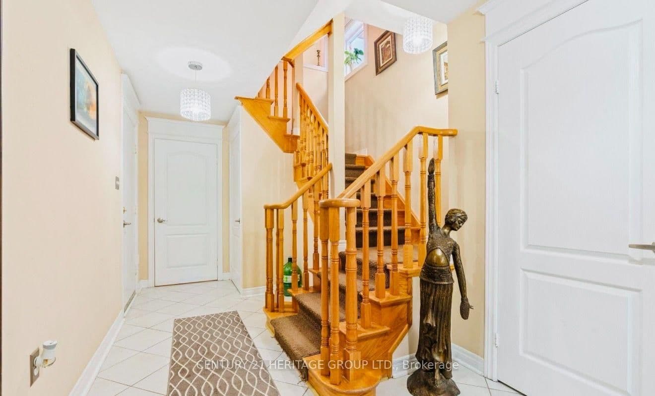 255 Shaftsbury Avenue, Unit 63 thumbnail 7