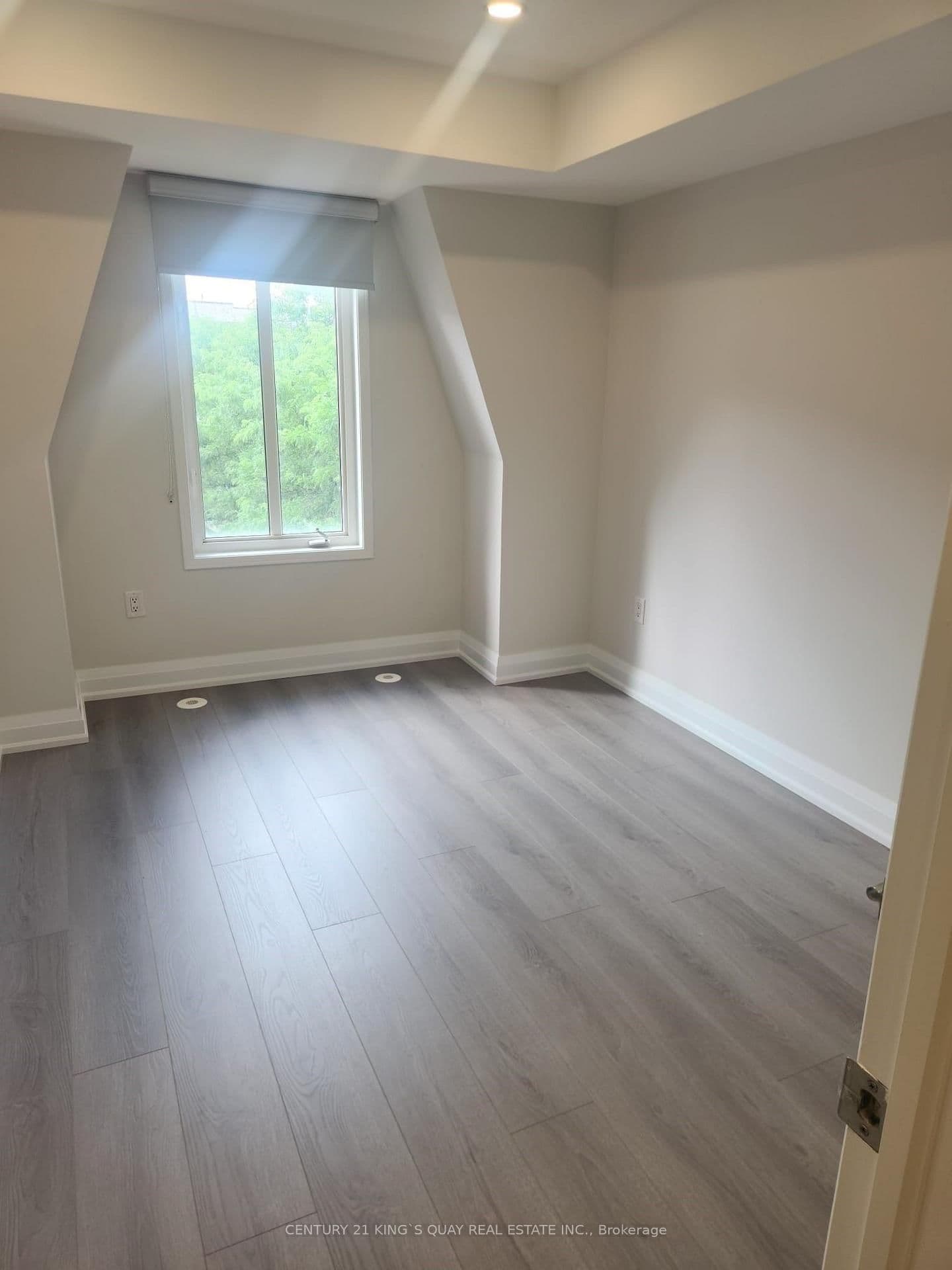 316 John Street, Unit 255 thumbnail 24
