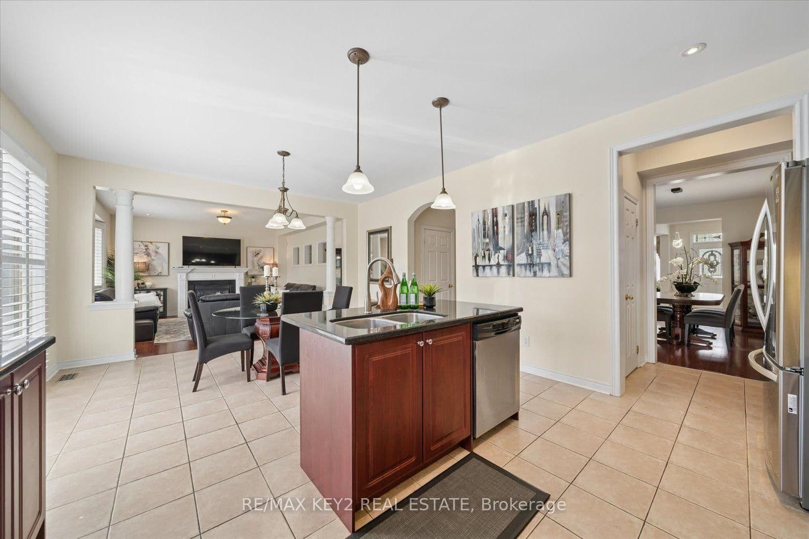 110 Walter Scott Crescent thumbnail 14