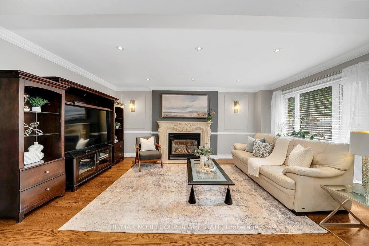 3 Castlehill Road thumbnail 11