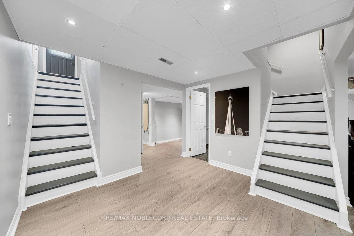 3 Castlehill Road thumbnail 33