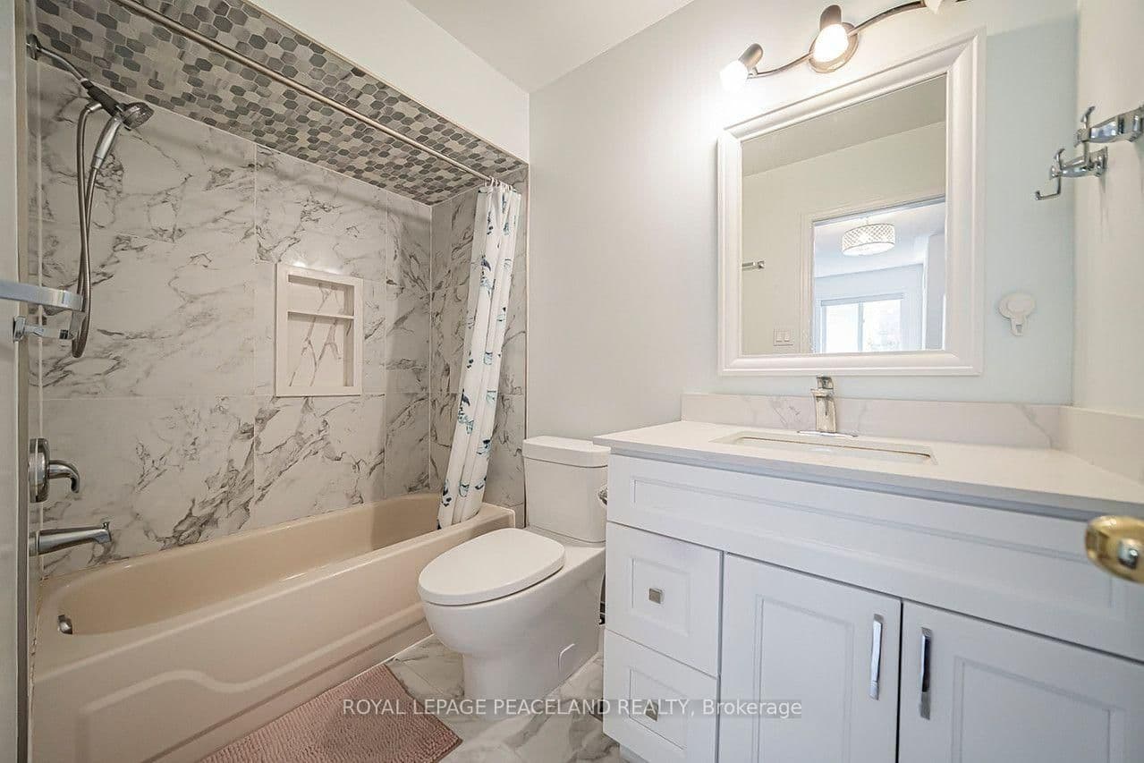 110 Foxfield Crescent thumbnail 40