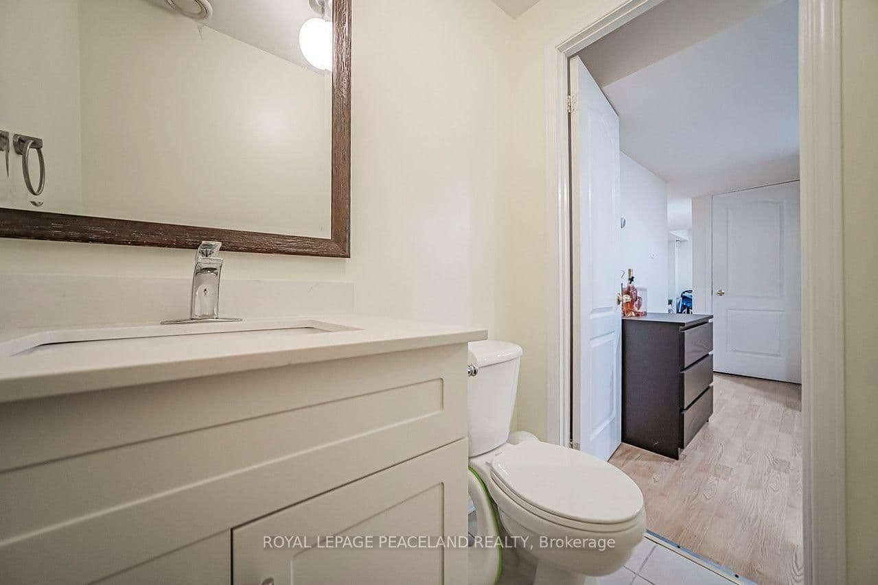 110 Foxfield Crescent thumbnail 44