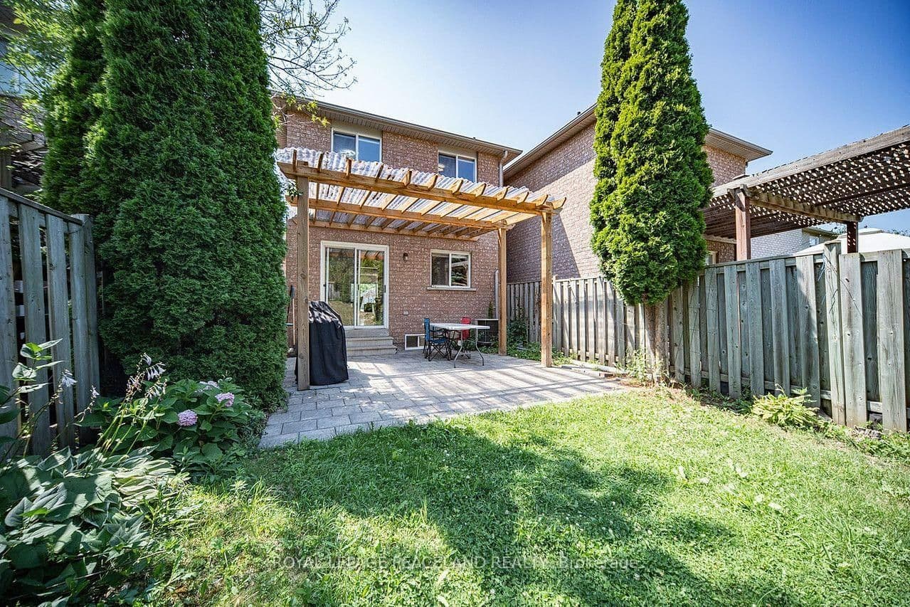 110 Foxfield Crescent thumbnail 46