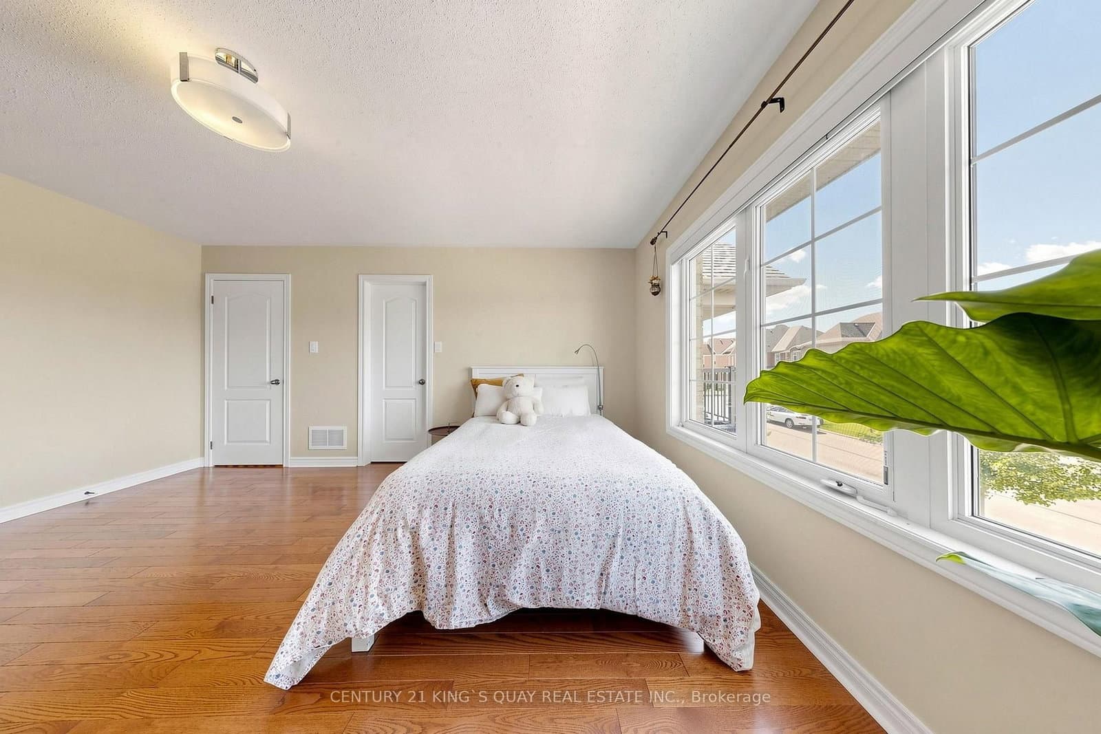 44 Dame Gruev Drive thumbnail 27