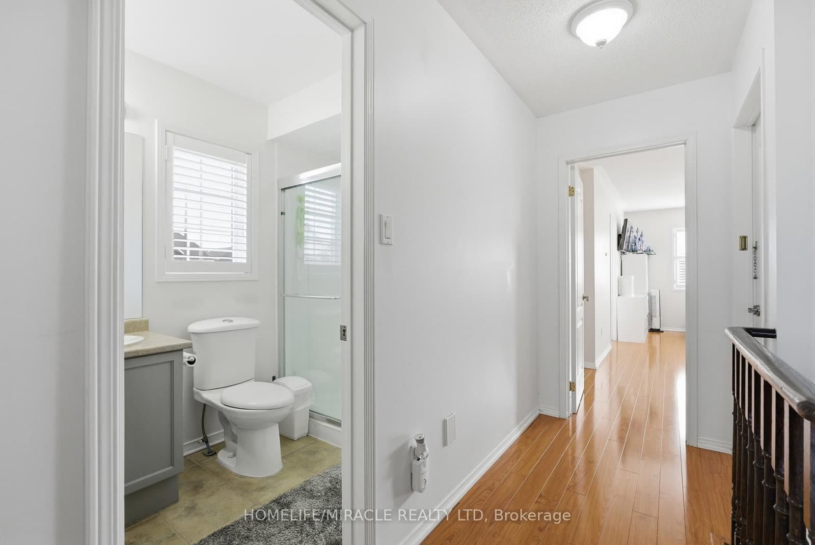 243 Venice Gate Drive thumbnail 19