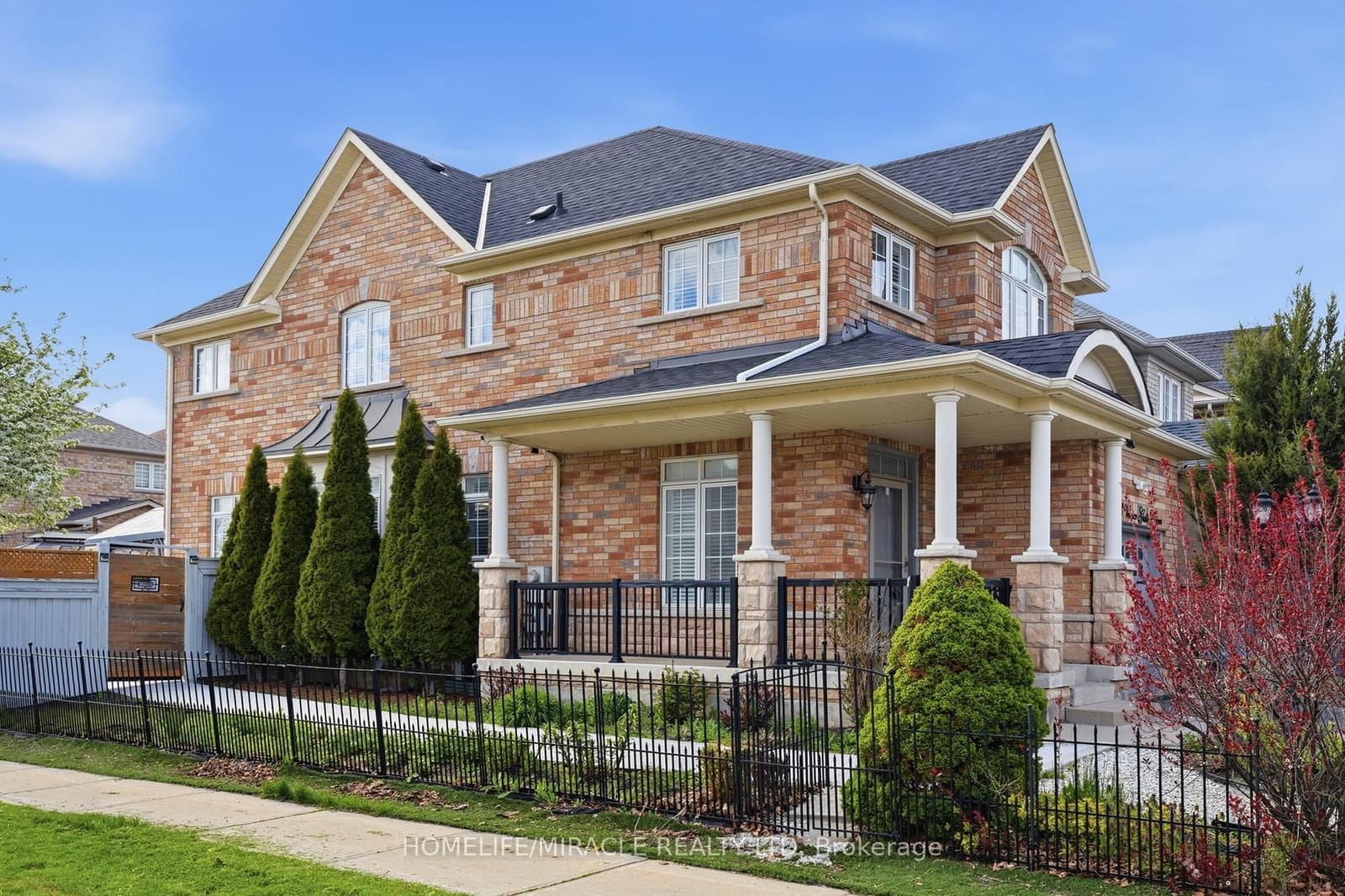243 Venice Gate Drive thumbnail 2