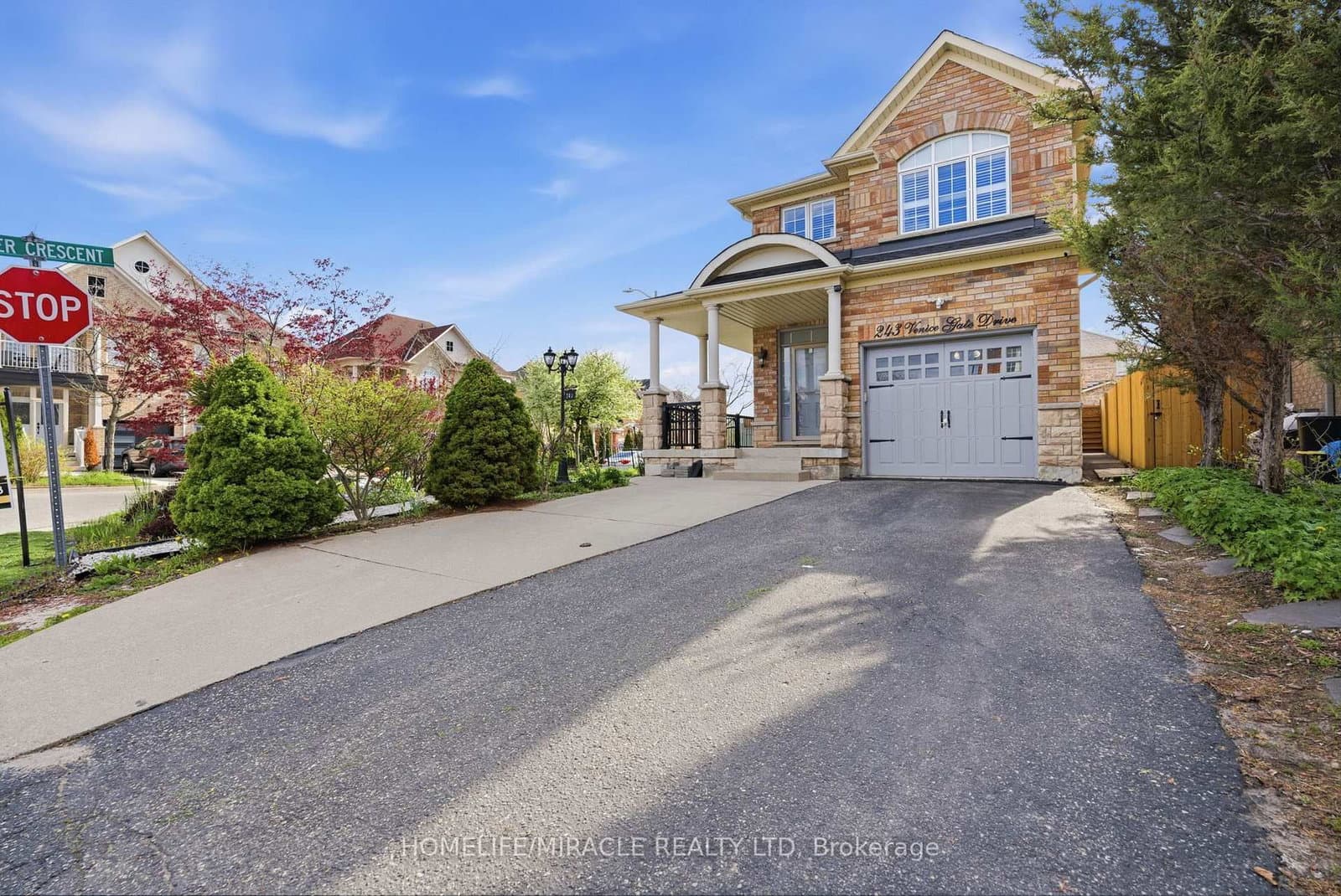 243 Venice Gate Drive thumbnail 3