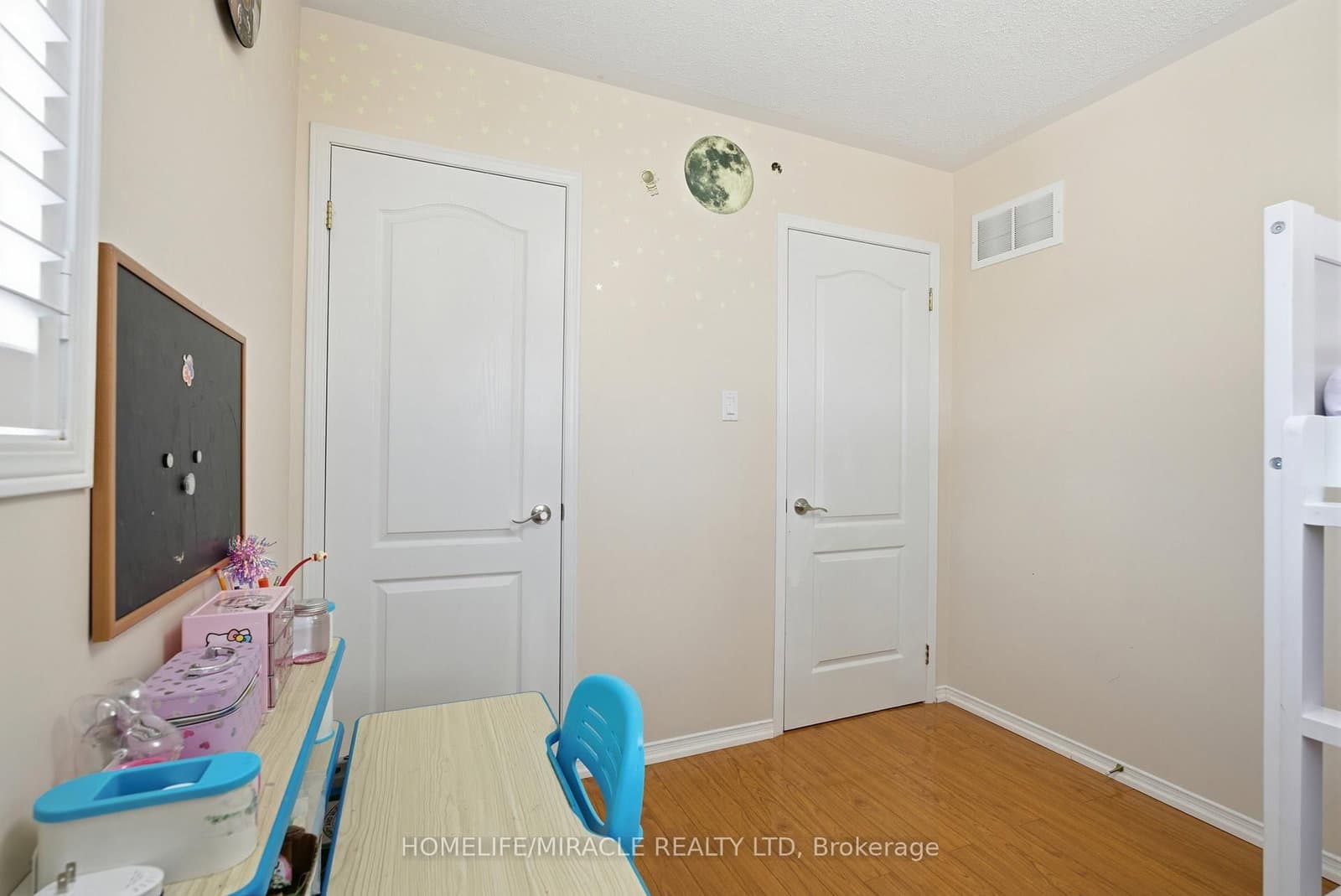 243 Venice Gate Drive thumbnail 31