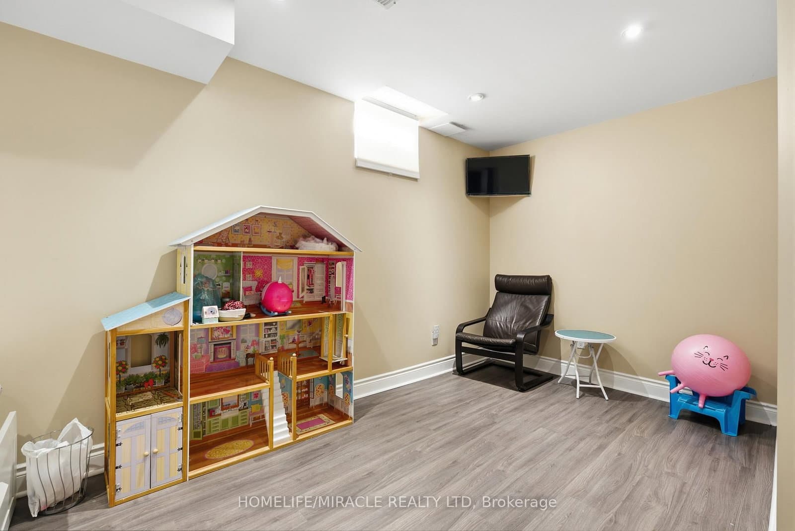 243 Venice Gate Drive thumbnail 38