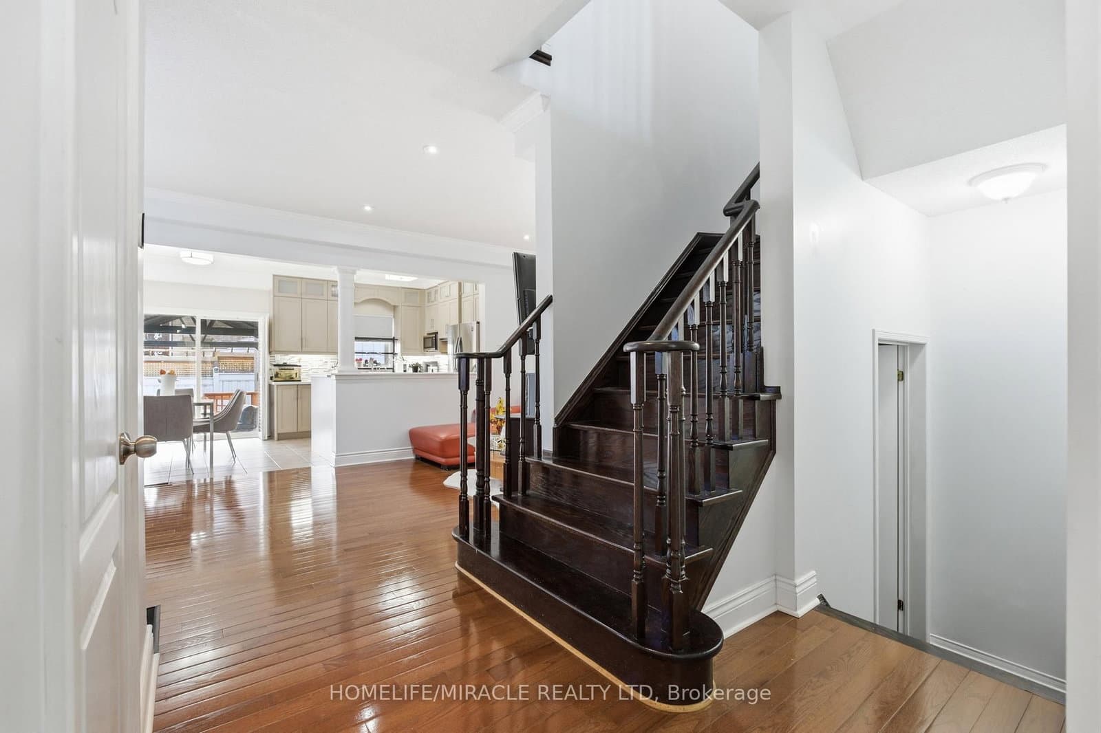 243 Venice Gate Drive thumbnail 7