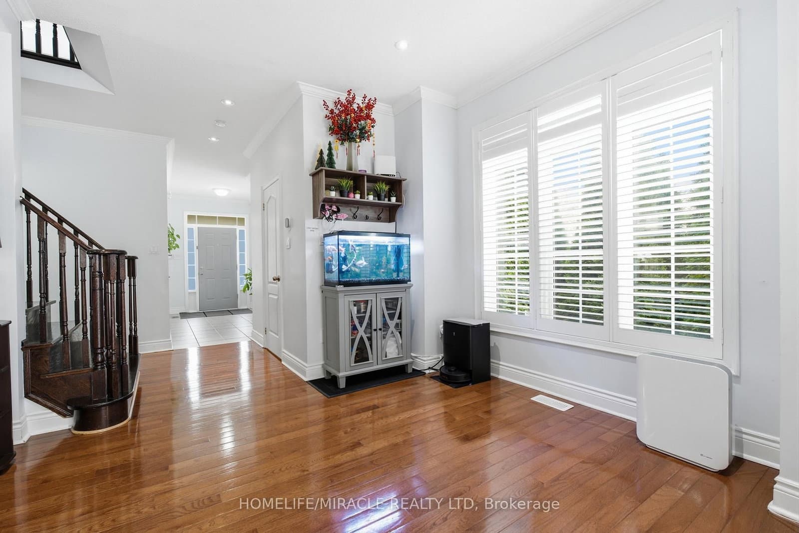 243 Venice Gate Drive thumbnail 8