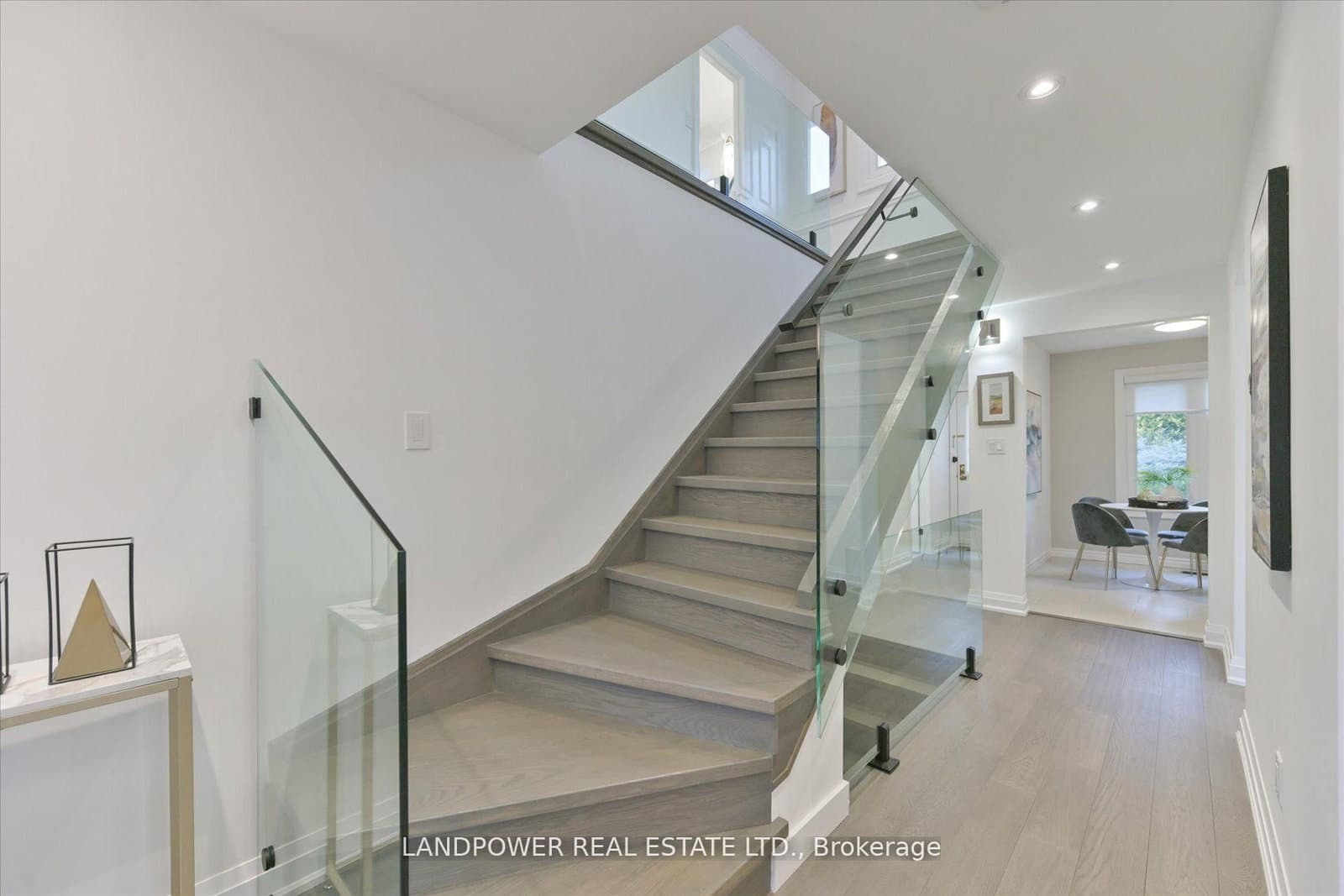 14 Carlton Road thumbnail 19