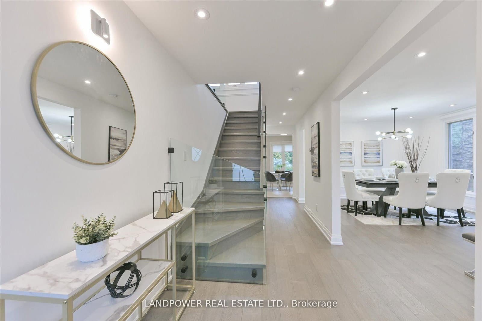 14 Carlton Road thumbnail 5