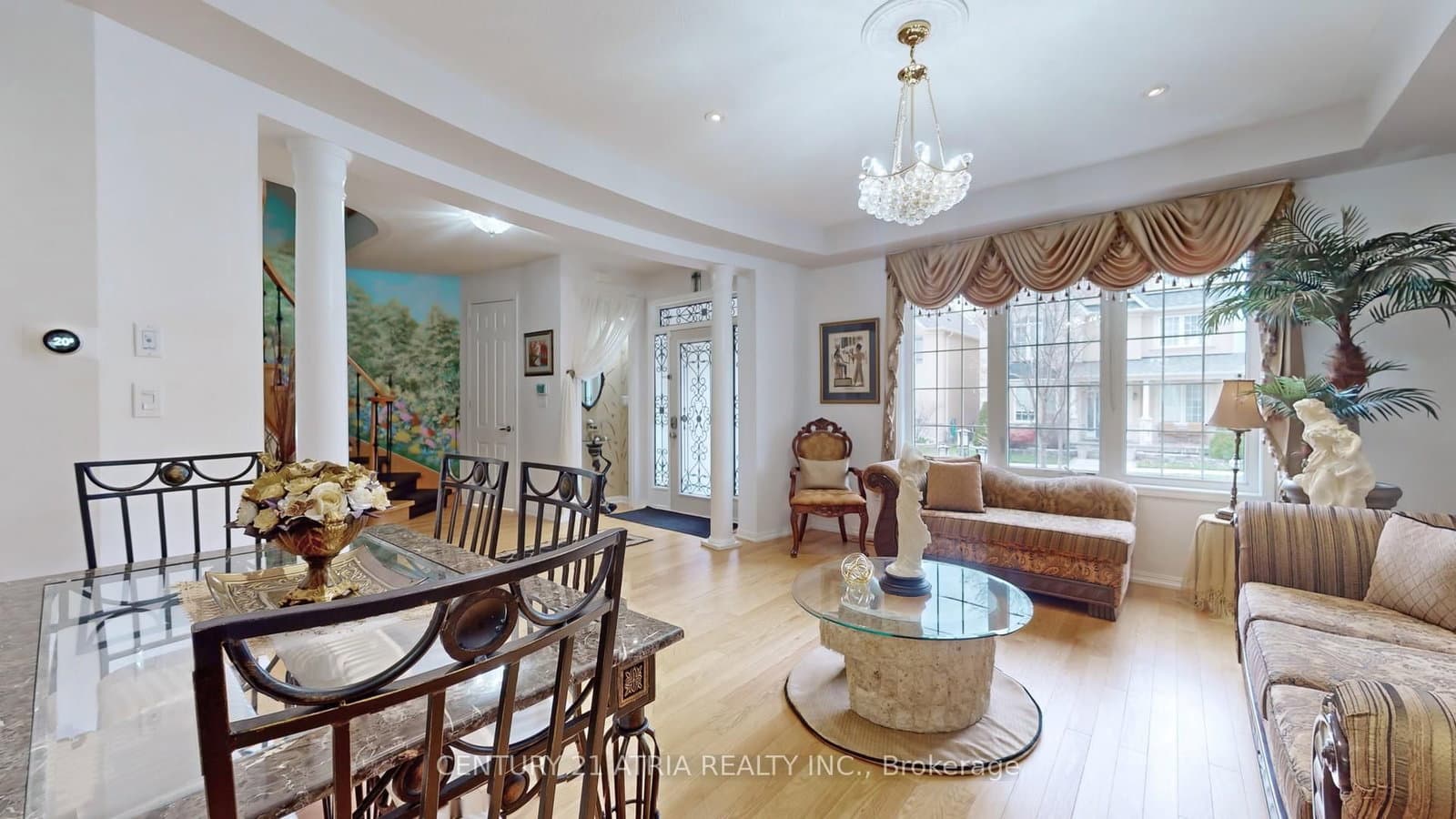 69 Diamond Jubilee Drive thumbnail 6