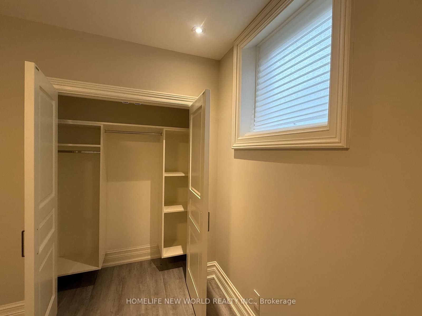 19 Honeybourne Crescent, Unit bsmt thumbnail 10