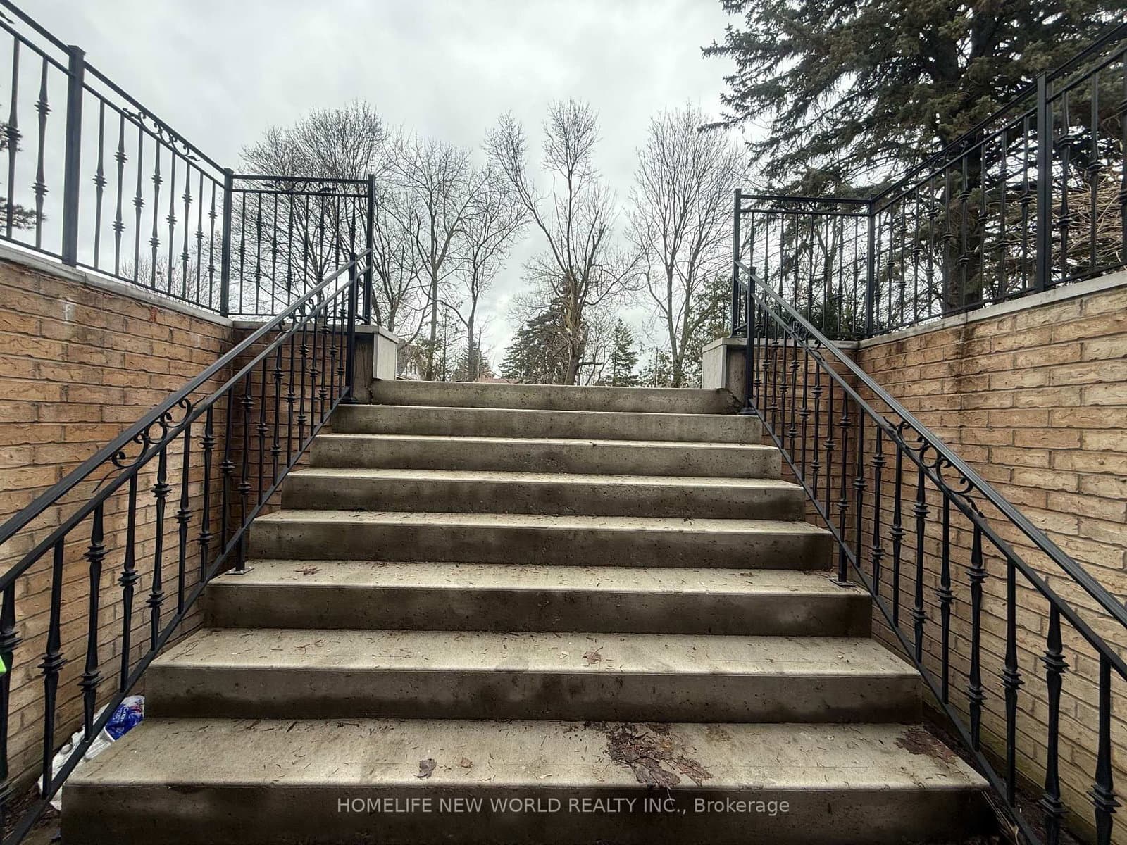 19 Honeybourne Crescent, Unit bsmt thumbnail 3