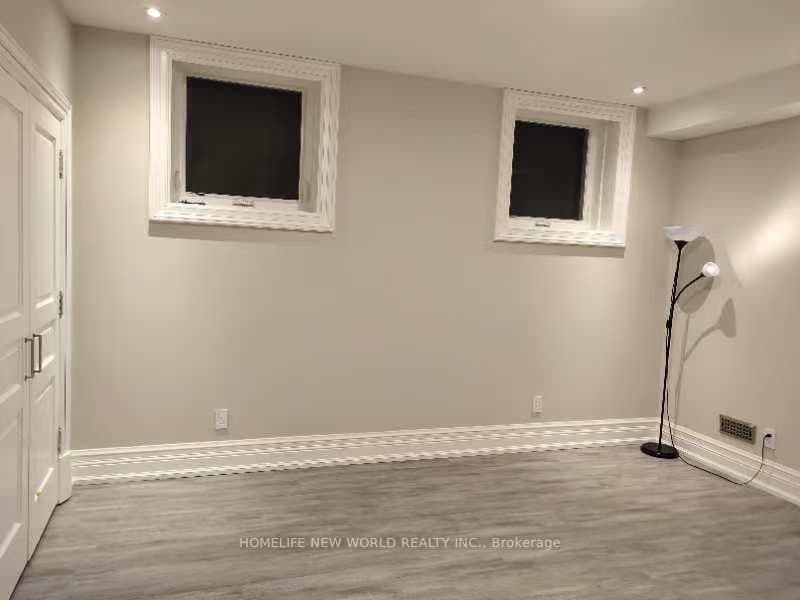 19 Honeybourne Crescent, Unit bsmt thumbnail 5