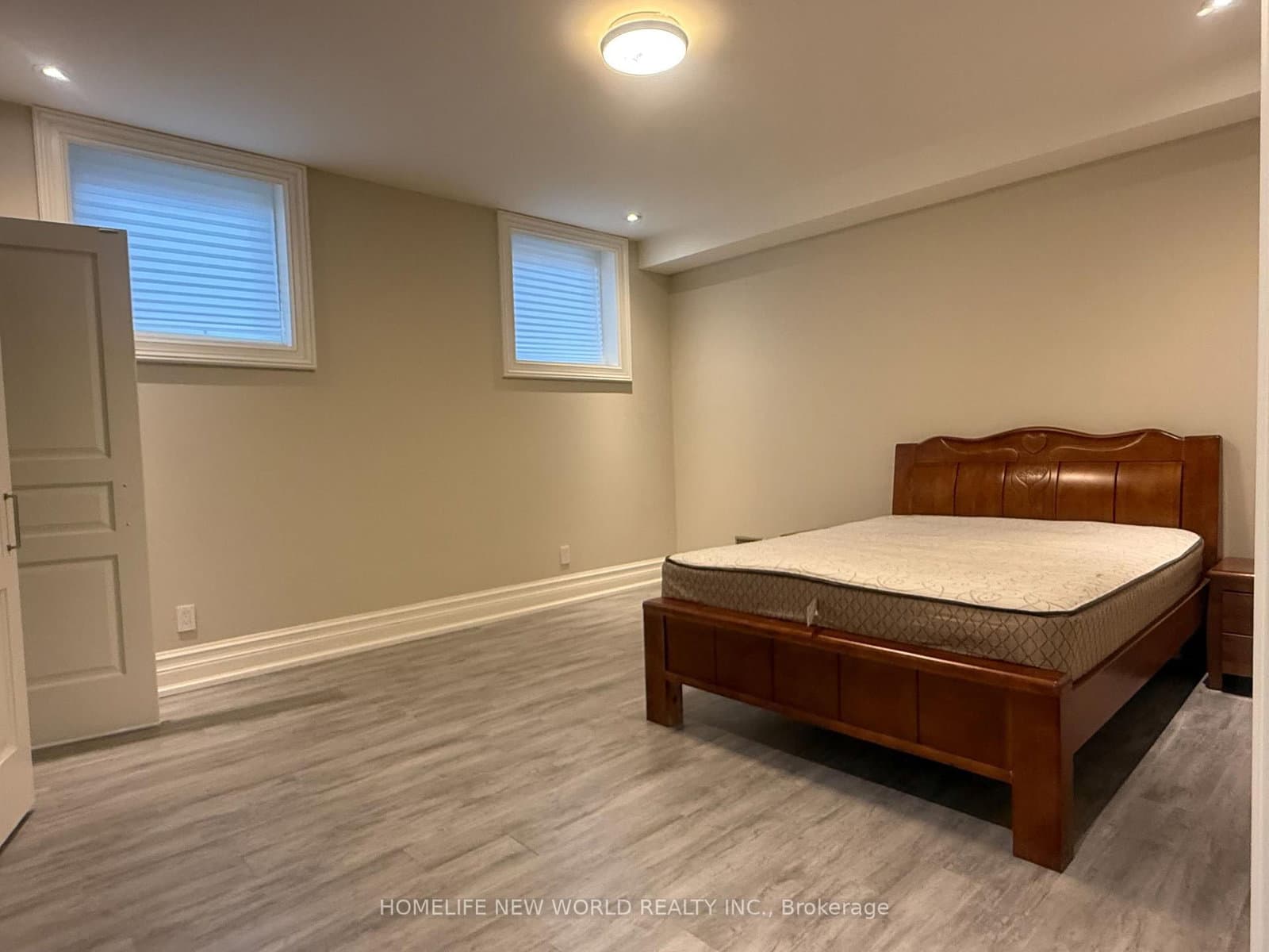 19 Honeybourne Crescent, Unit bsmt thumbnail 8