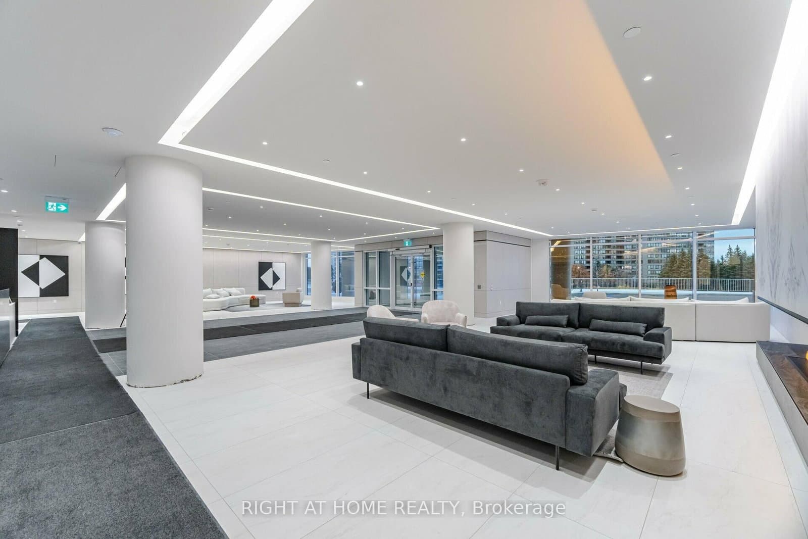50 Upper MAll Way, Unit 226 thumbnail 4