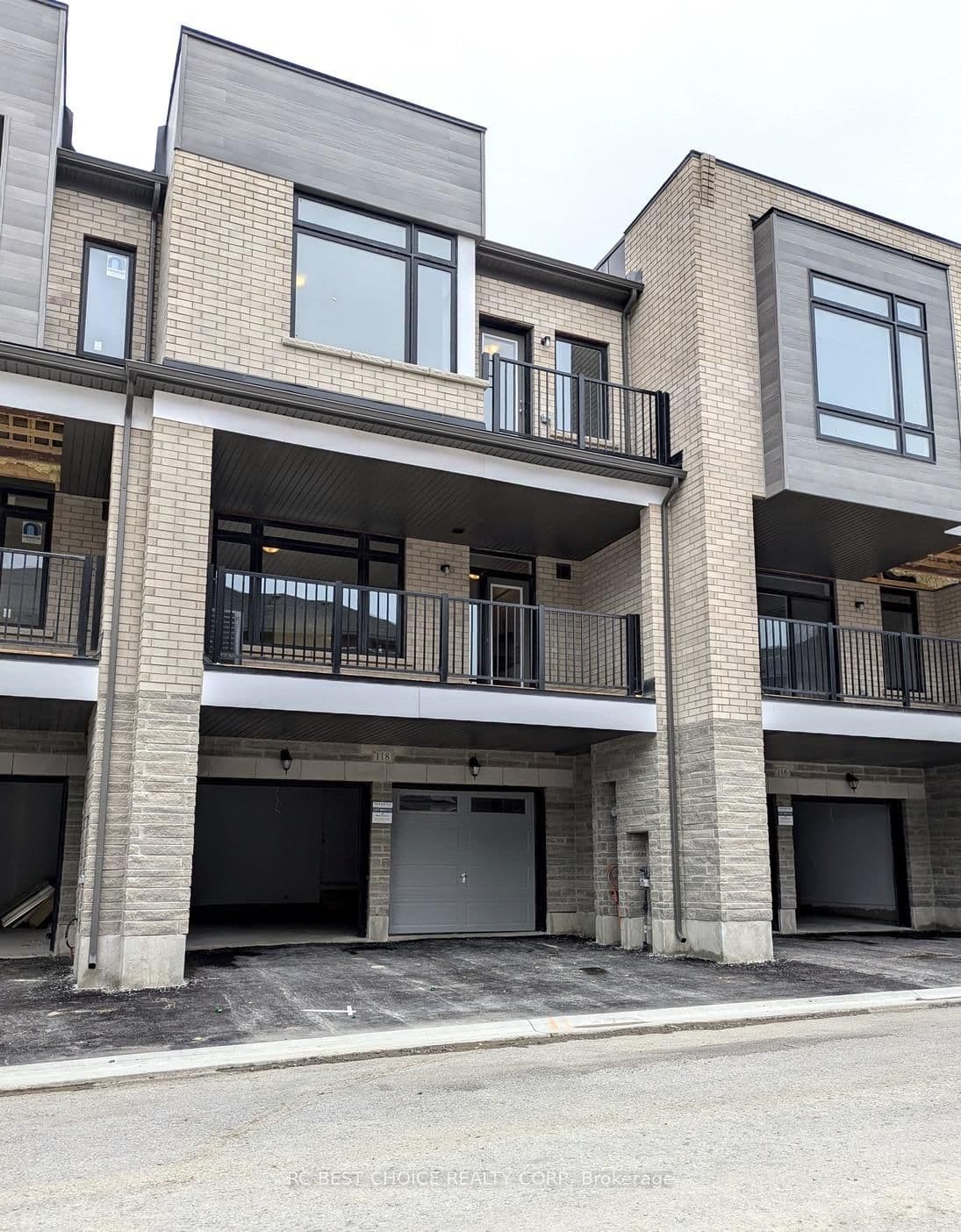 118 Blick Crescent