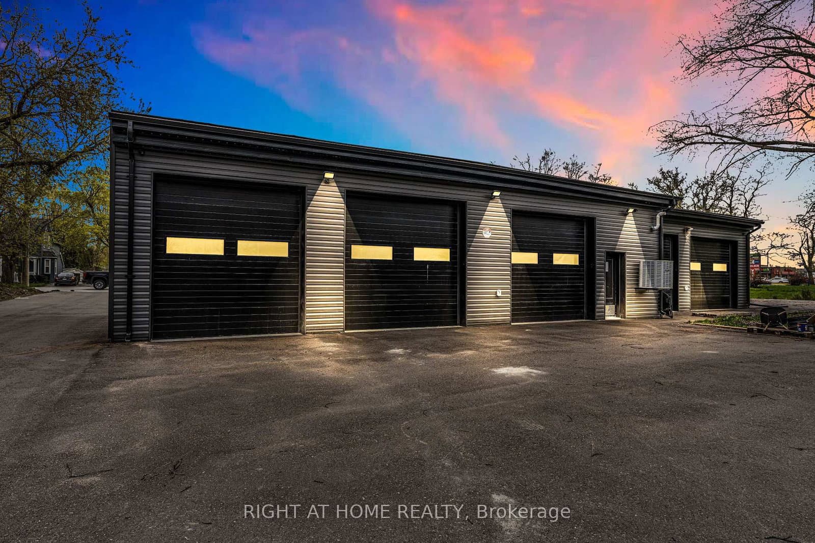 7348 26 Highway, Unit A thumbnail 2